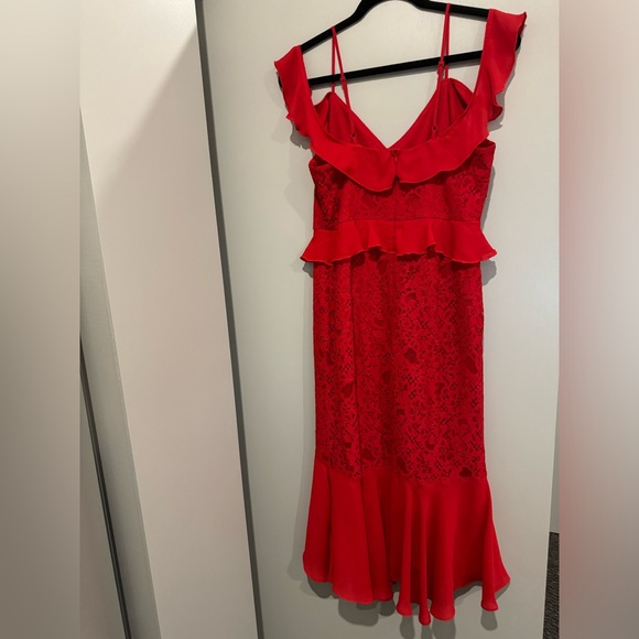 Lulu’s Dance of Romance Red Lace Cold-Shoulder Midi Dress - Picture 7 of 12